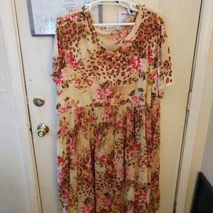 Short Dress, full sleeves, real full skirt